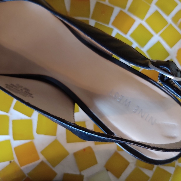 Nine West Black Slingback Leather Pumps - Picture 3 of 3